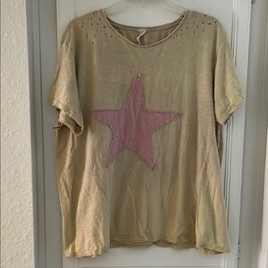 Magnolia Pearl T-Shirt with Pink Star